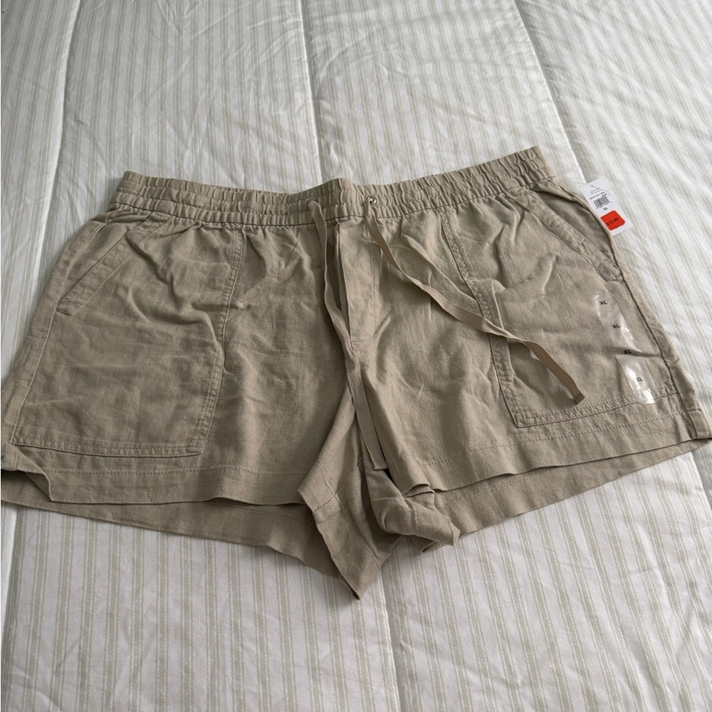 GAP Tan Cargo Shorts Relaxed Fit